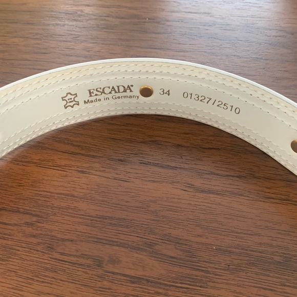 Vintage Escada Red and White Star Belt Sz 34 - Picture 3 of 9